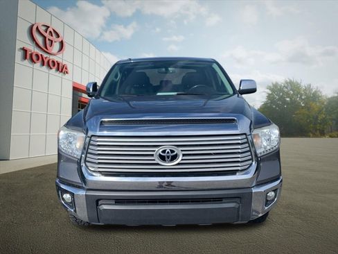 Used 2017 Toyota Tundra Limited w/ Limited Premium Package AWD/4WD image 6
