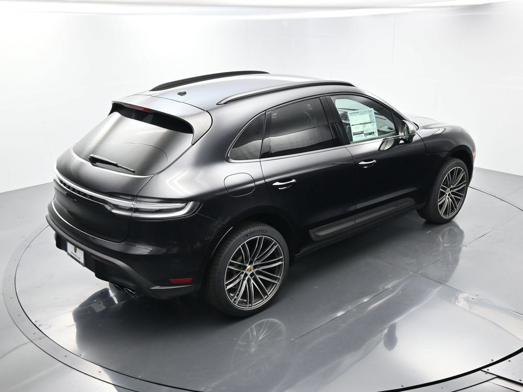 Certified 2026 Porsche Macan Turbo AWD/4WD image 38