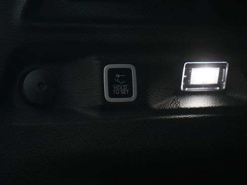Used 2025 Jeep Grand Cherokee L Laredo AWD/4WD image 18