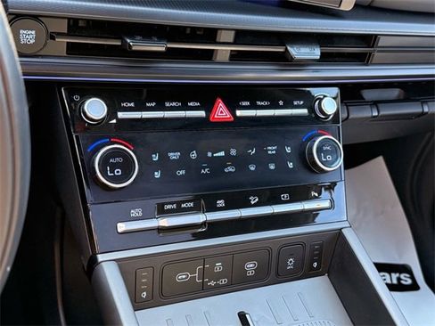 Used 2025 Hyundai Santa Fe Calligraphy image 19