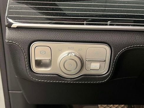 Used 2024 Mercedes-Benz GLE 350 4MATIC image 19