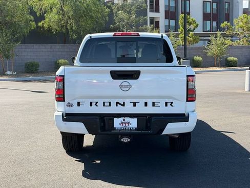 Certified 2025 Nissan Frontier SV w/ SV Convenience Package RWD image 5