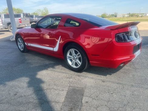 Used 2014 Ford Mustang Coupe image 6
