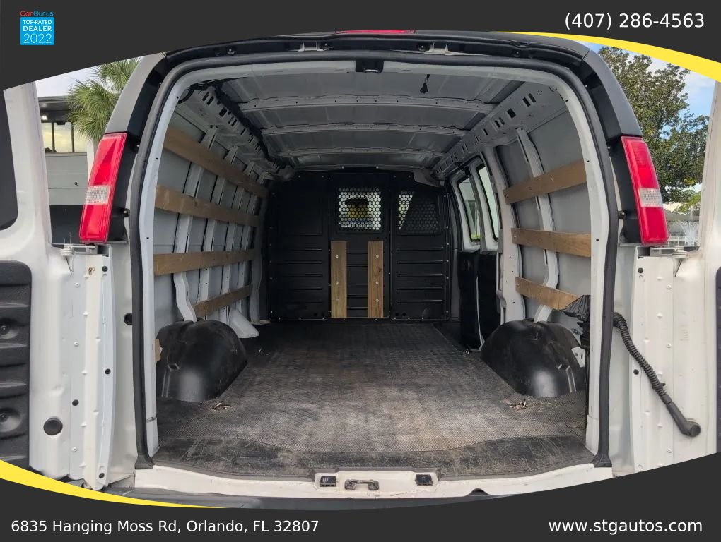 Used 2020 Chevrolet Express 2500 w/ Driver Convenience Package RWD image 23