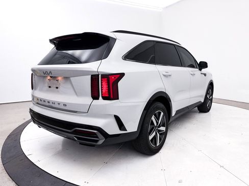 Used 2022 Kia Sorento S w/ Panoramic Sunroof Package image 18