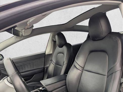 Used 2018 Tesla Model 3 Long Range image 20