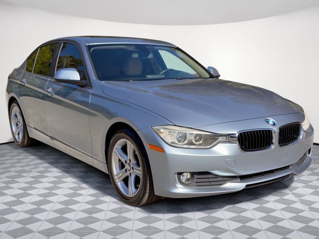 Used 2014 BMW 320i Sedan RWD image 7