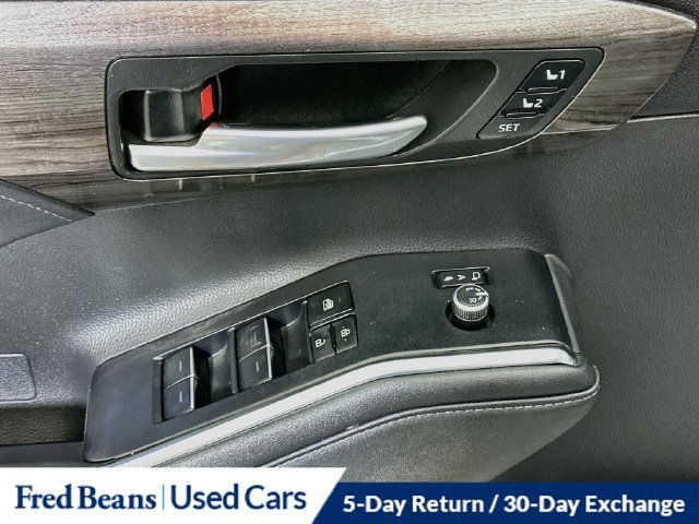 Used 2023 Toyota Highlander Limited AWD/4WD image 24