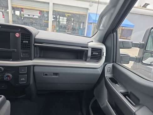 Used 2026 Ford F250 XLT image 15