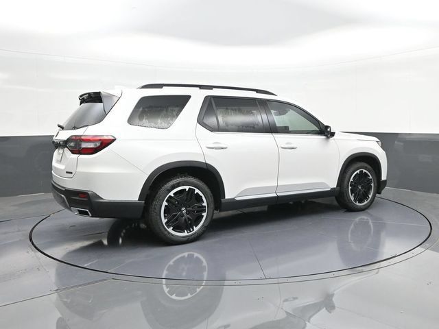 New 2026 Honda Pilot Touring image 15
