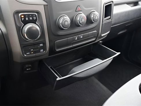 Used 2018 RAM 1500 Express image 22