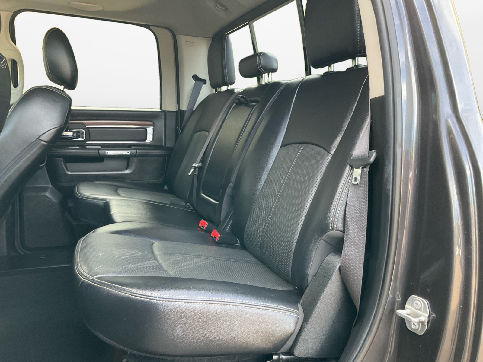 Used 2018 RAM 3500 Laramie AWD/4WD image 15