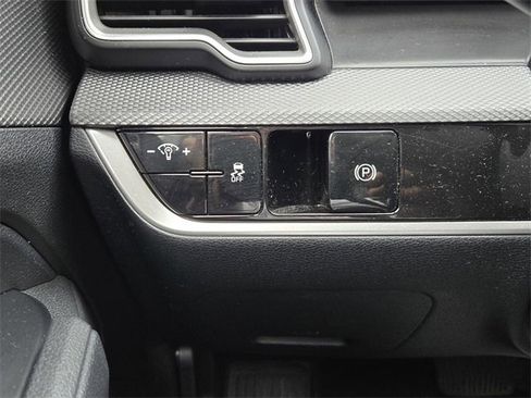 Certified 2024 Kia Sportage LX image 21
