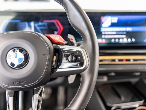 Used 2025 BMW M5 w/ Carbon Package image 26