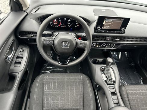 Used 2025 Honda HR-V LX image 19