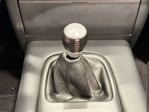 Used 2003 Honda S2000 image 13