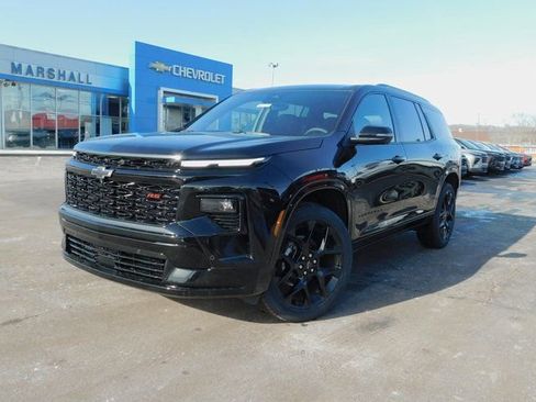 New 2026 Chevrolet Traverse RS w/ LPO, Illumination Package FWD image 2