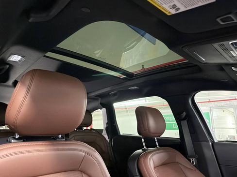 New 2026 Lincoln Nautilus Reserve AWD/4WD image 13