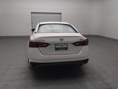 Used 2021 Nissan Altima 2.5 SR FWD image 6