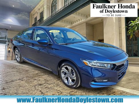 Used 2018 Honda Accord EX image 1