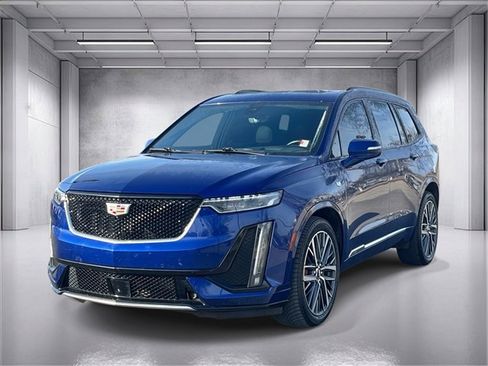 Used 2023 Cadillac XT6 Sport w/ Platinum Package image 7