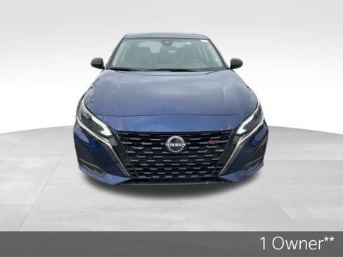 Used 2024 Nissan Altima 2.5 SR image 2