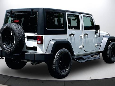 Used 2016 Jeep Wrangler Unlimited Sport w/ Max Tow Package AWD/4WD image 9