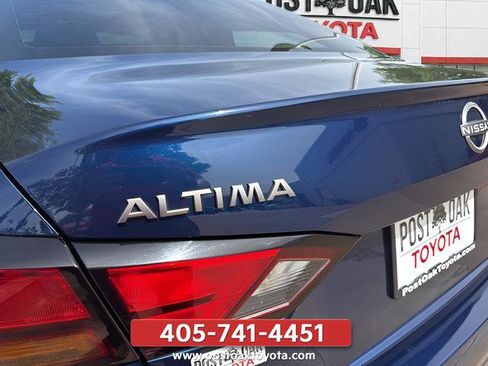 Used 2023 Nissan Altima 2.5 SR FWD image 7