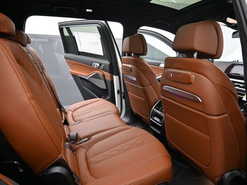 New 2027 BMW X7 M60i AWD/4WD image 19
