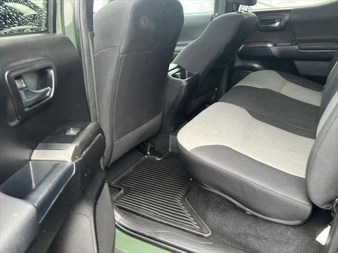 Certified 2021 Toyota Tacoma TRD Off-Road w/ Technology Package image 12