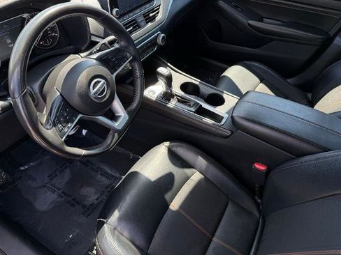 Certified 2022 Nissan Altima 2.5 SR FWD image 17