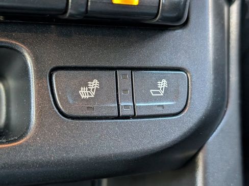 Used 2019 Chevrolet Colorado Z71 image 32