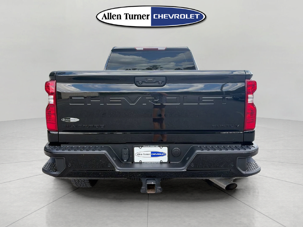 Used 2025 Chevrolet Silverado 2500 Custom w/ Custom Value Package AWD/4WD image 5