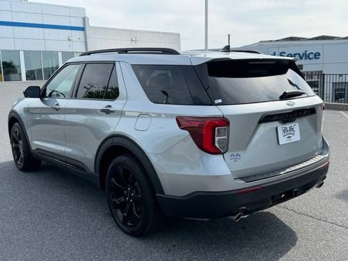 Used 2023 Ford Explorer ST-Line w/ Class IV Trailer Tow Package RWD image 12