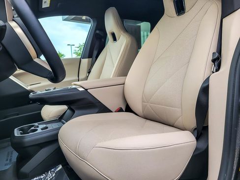 Used 2024 BMW iX M60 image 7