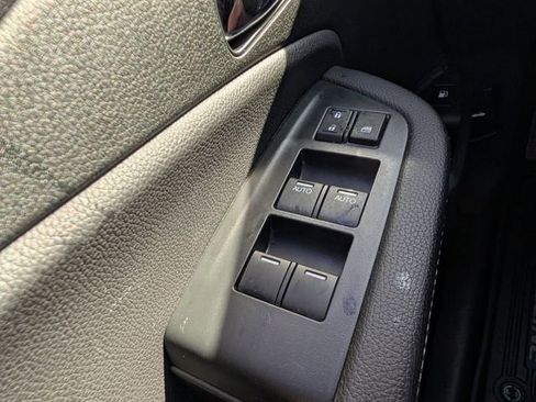 Used 2023 Honda Ridgeline RTL-E image 35