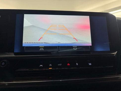 Certified 2024 Chevrolet Silverado 1500 LT image 22