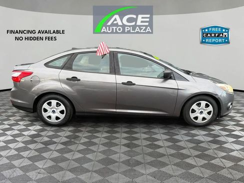 Used 2014 Ford Focus S image 4