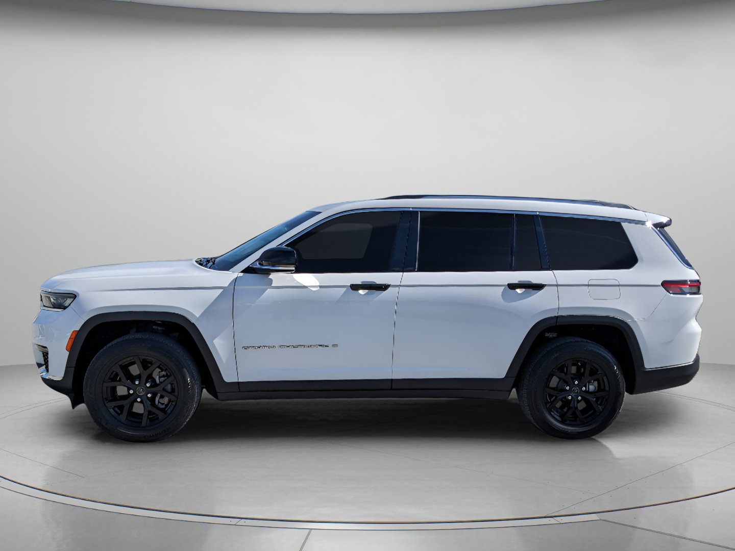 Used 2021 Jeep Grand Cherokee L Limited AWD/4WD image 5