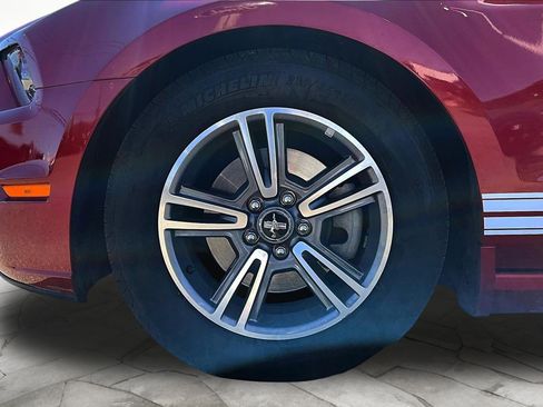 Used 2013 Ford Mustang Premium w/ Comfort Pkg image 9