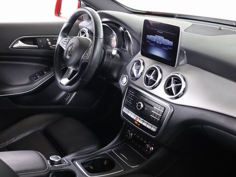 Used 2019 Mercedes-Benz GLA 250 GLA 250 image 47