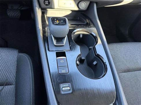 New 2026 Nissan Rogue SV image 22