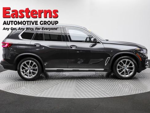 Used 2022 BMW X5 xDrive40i w/ Premium Package image 4