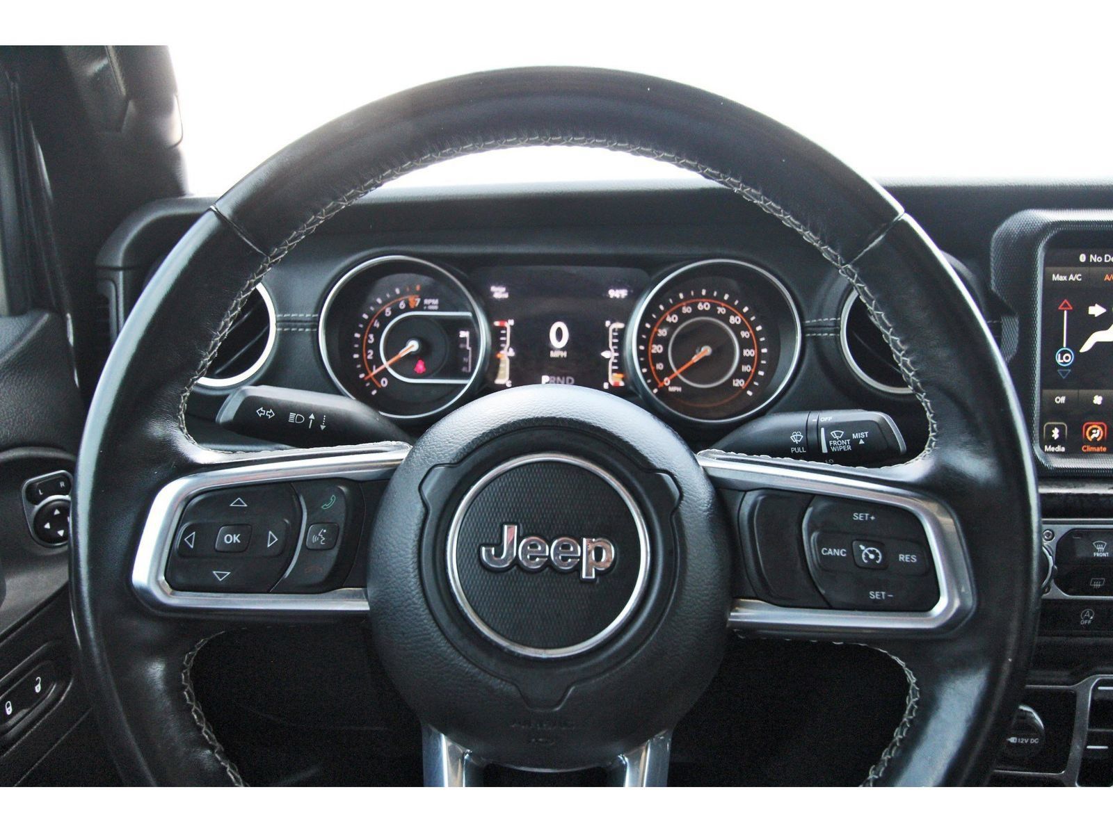 Used 2022 Jeep Gladiator Overland w/ Popular Equipment Package AWD/4WD image 17