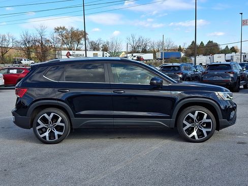 Used 2022 Volkswagen Taos SEL image 8