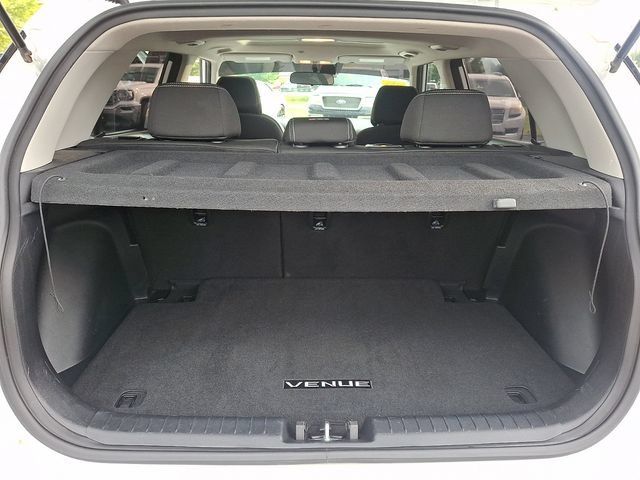 Used 2023 Hyundai Venue SEL FWD image 28