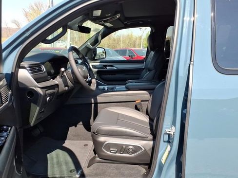 New 2026 Jeep Grand Wagoneer Limited image 6