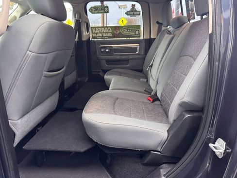 Used 2015 RAM 1500 Classic SLT w/ Luxury Group image 25