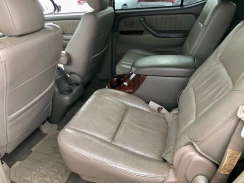 Used 2007 Toyota Sequoia Limited AWD/4WD image 22