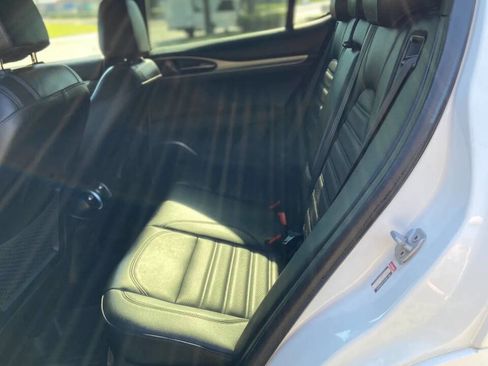 Used 2021 Alfa Romeo Stelvio Ti Sport AWD/4WD image 10